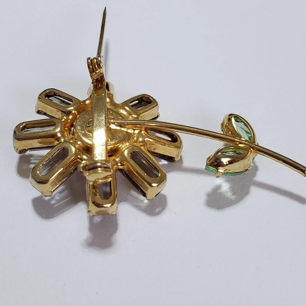 Vintage Pink Daisy Flower Gold Tone Brooch Smoke Rhinestones  Unsigned Mid Cent - Picture 8 of 9